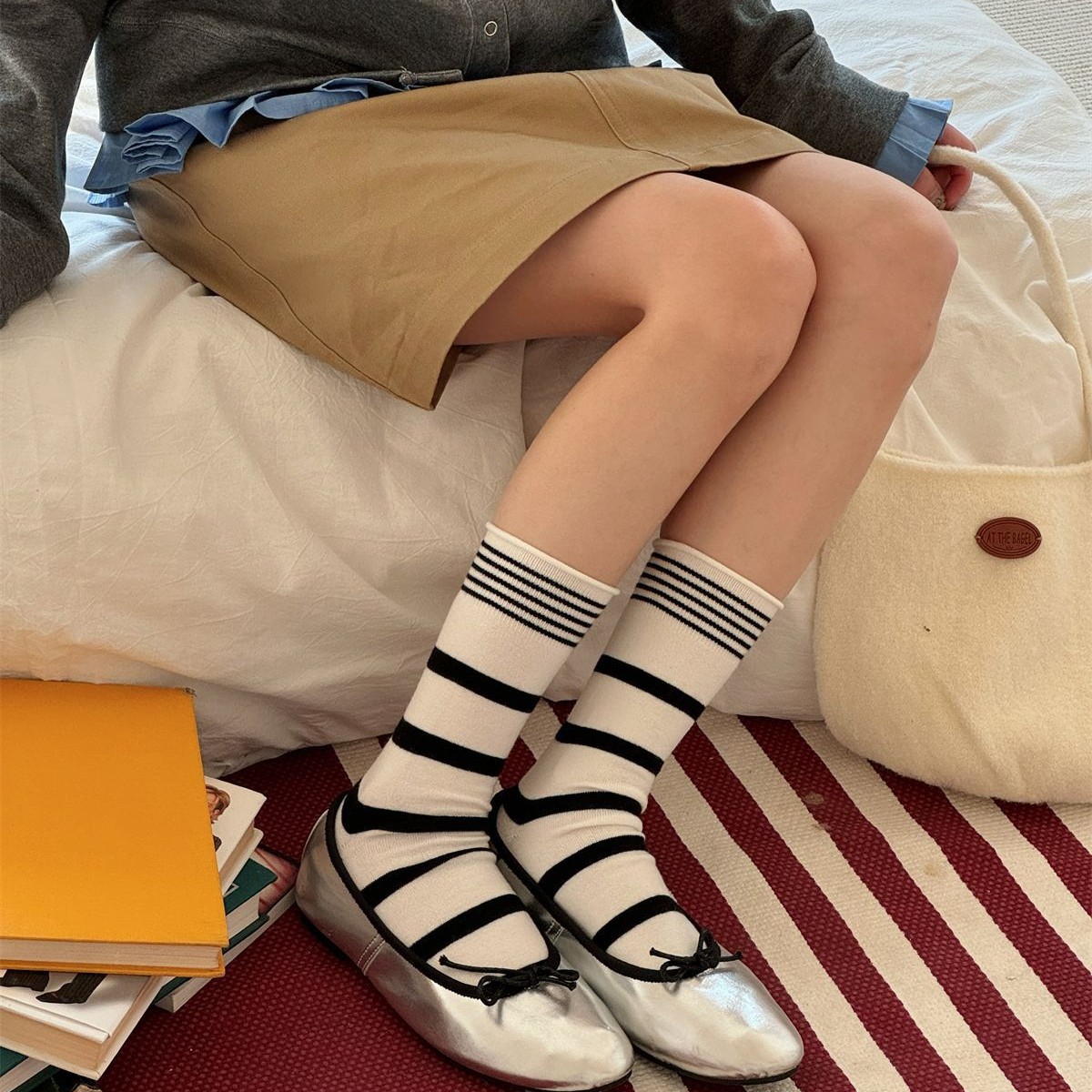 SP&CITY Korean Winter Striped  - Silk Sock Bamboo บทวิจารณ์และราคา